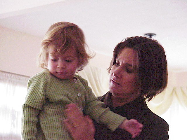 Mommy and baby.jpg (74678 bytes)