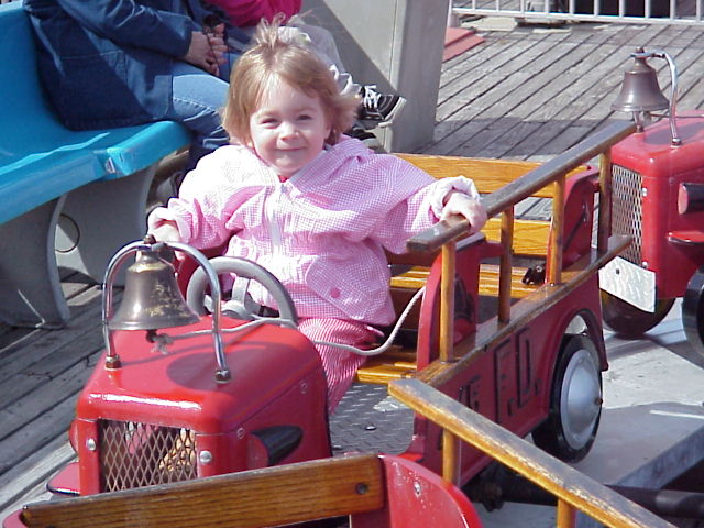 Fire engines are fun too.jpg (80911 bytes)